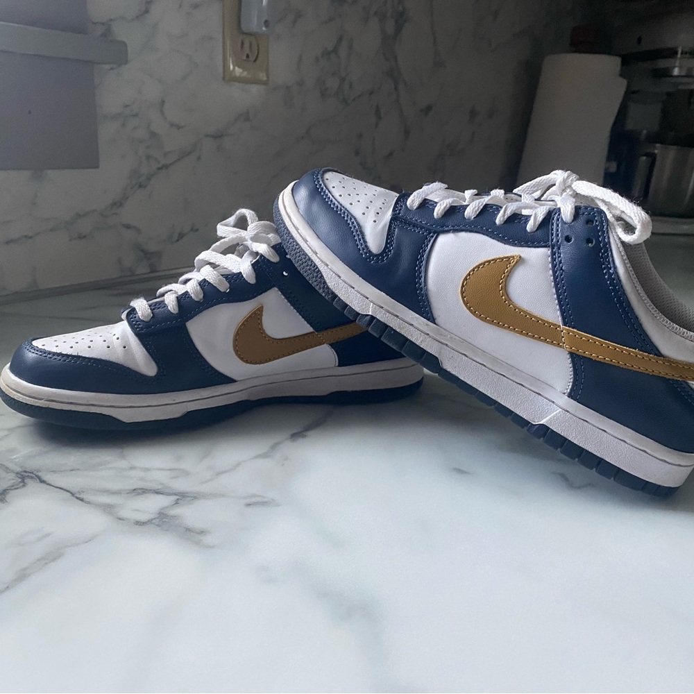 Nike 5Y blue/gold/white sneakers